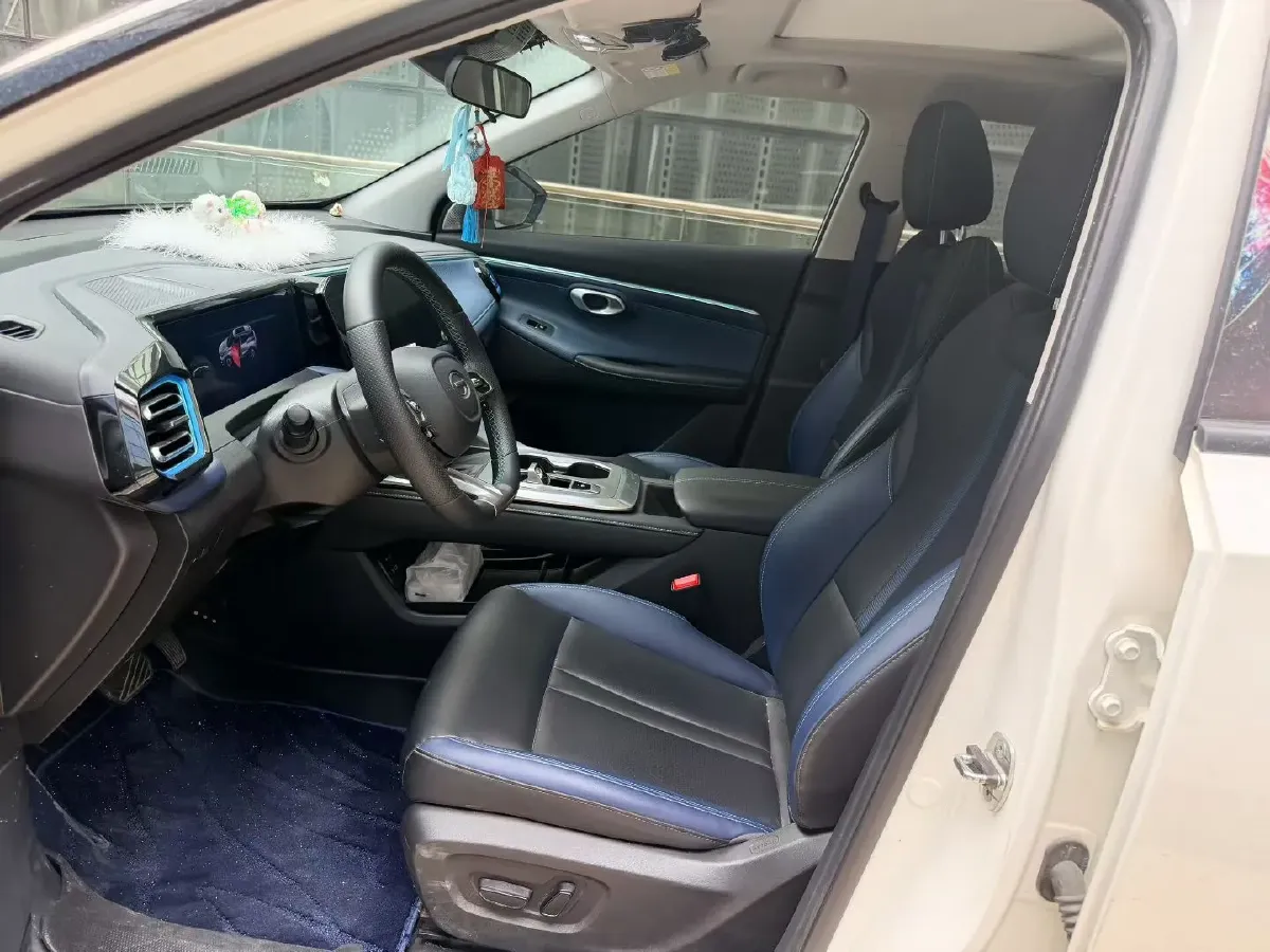 2024 GAC Trumpchi GS3 1.5T 177HP L4 7DCT,autocango,china used car exporter,china ev exporter,chinese used car exporter,chinese used ev exporter