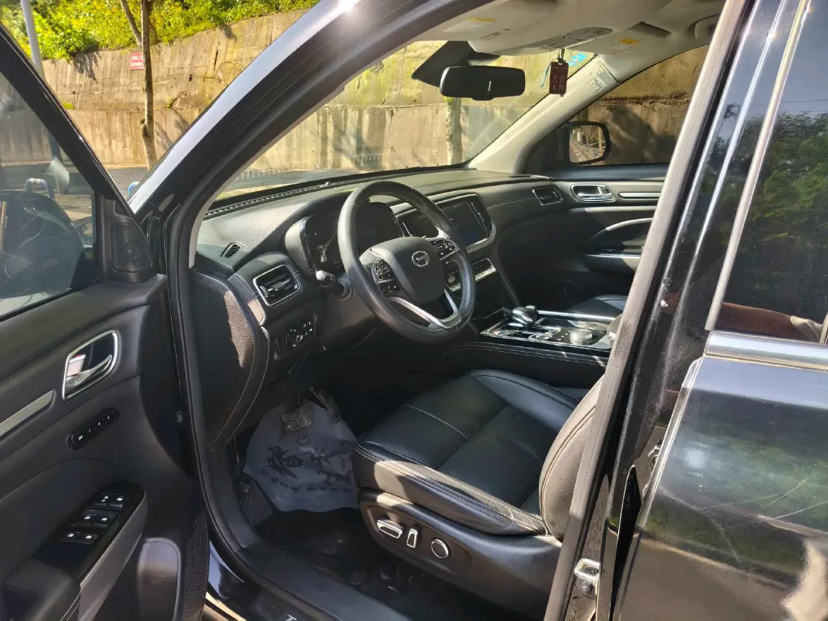 2020 GAC Trumpchi GS8 2.0T 252HP L4 6AT,autocango,china used car exporter,china ev exporter,chinese used car exporter,chinese used ev exporter