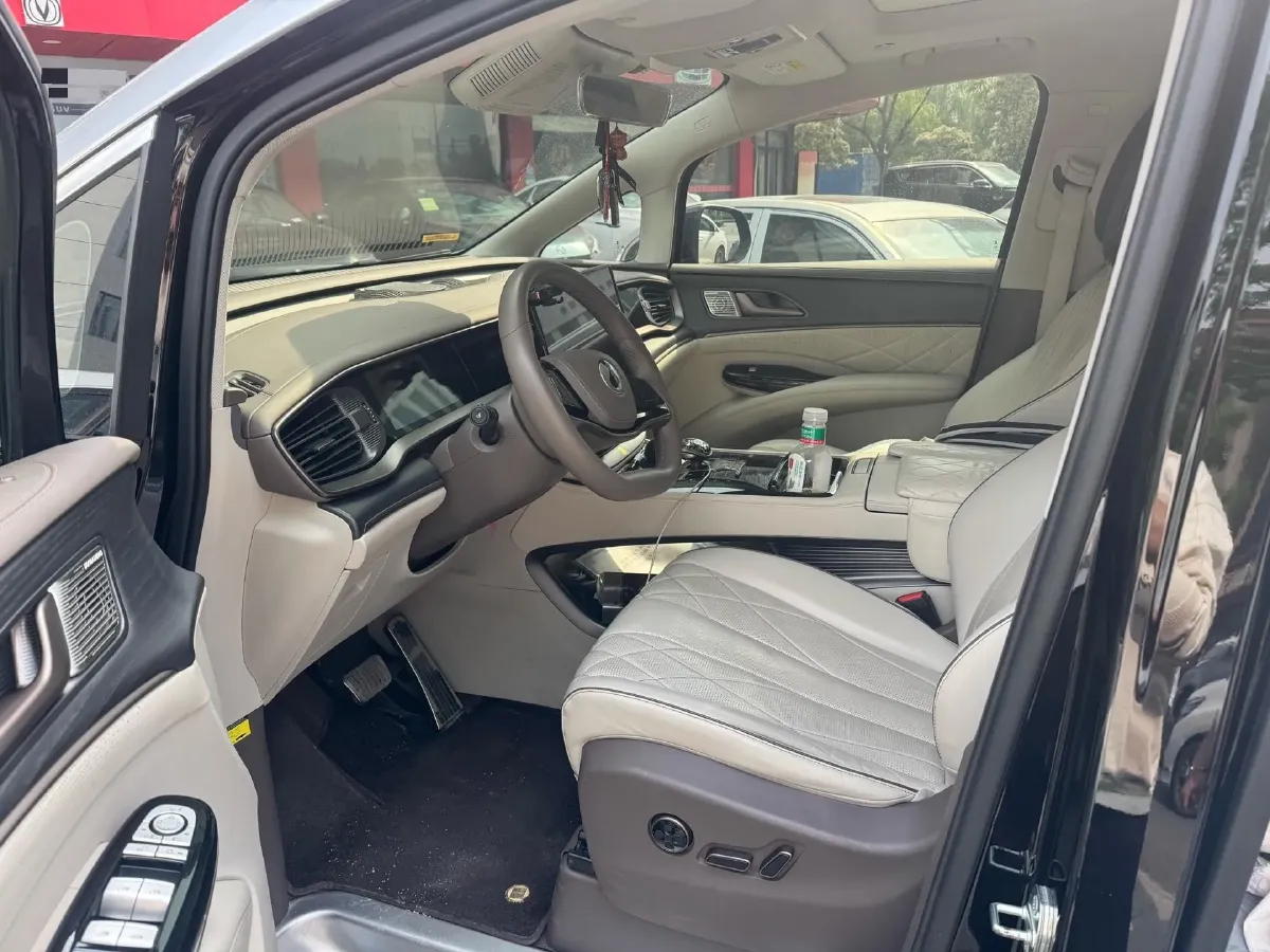 2022 Mercedes-Benz GLC Class 2.0T 197HP L4 9AT,autocango,china used car exporter,china ev exporter,chinese used car exporter,chinese used ev exporter