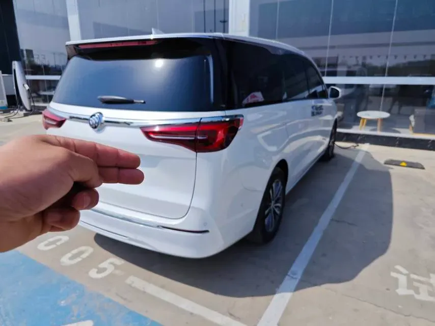 2020 Buick GL8 2.0T 237HP L4 9AT,autocango,china used car exporter,china ev exporter,chinese used car exporter,chinese used ev exporter