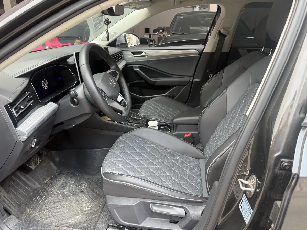 2023 Volkswagen Sagitar 1.2T 116HP L4 7DCT,autocango,china used car exporter,china ev exporter,chinese used car exporter,chinese used ev exporter