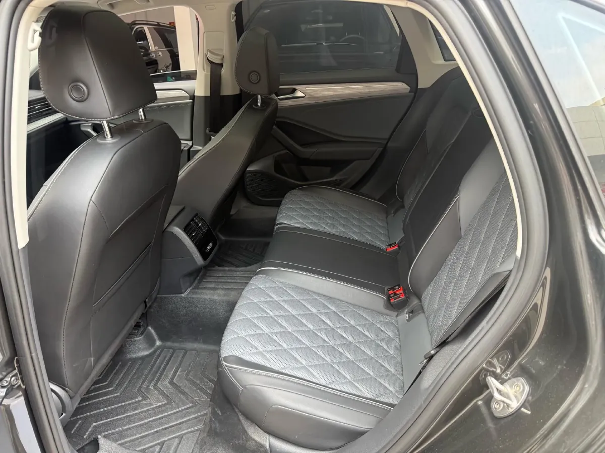 2023 Volkswagen Sagitar 1.2T 116HP L4 7DCT,autocango,china used car exporter,china ev exporter,chinese used car exporter,chinese used ev exporter