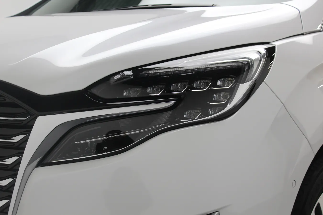 2023 Buick GL8 2.0T 237HP L4 9AT,autocango,china used car exporter,china ev exporter,chinese used car exporter,chinese used ev exporter