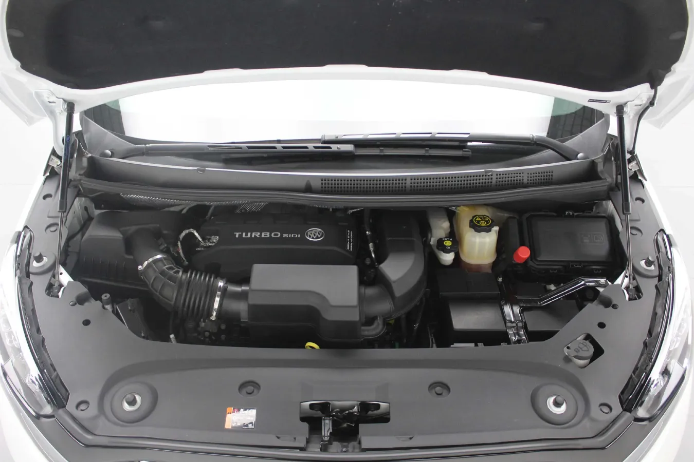 2023 Buick GL8 2.0T 237HP L4 9AT,autocango,china used car exporter,china ev exporter,chinese used car exporter,chinese used ev exporter