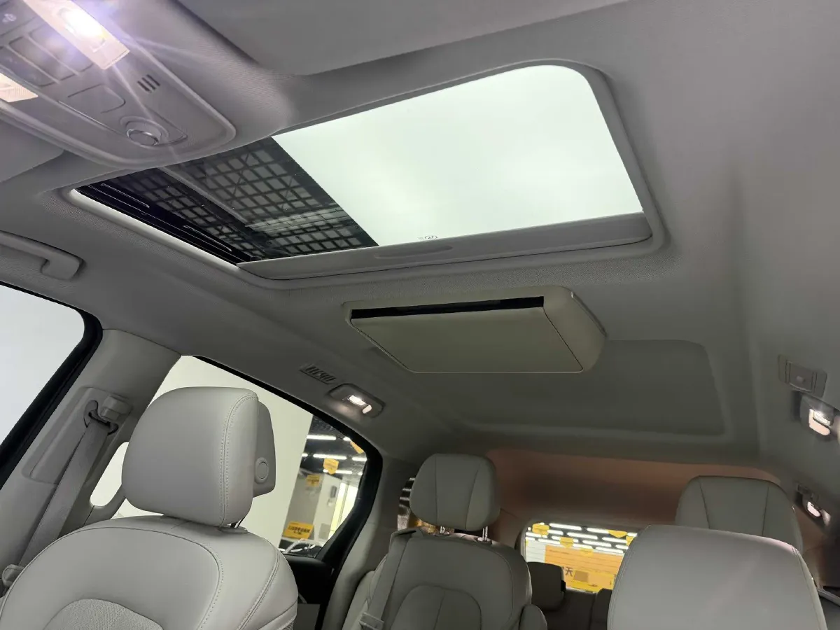 2023 Buick GL8 2.0T 237HP L4 9AT,autocango,china used car exporter,china ev exporter,chinese used car exporter,chinese used ev exporter