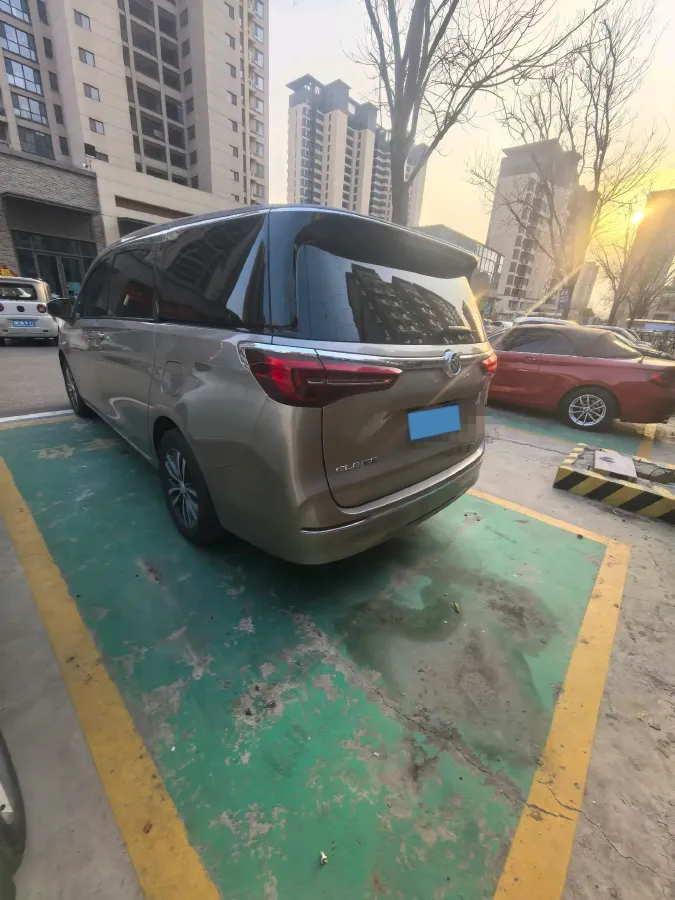 2023 Buick GL8 2.0T 237HP L4 9AT,autocango,china used car exporter,china ev exporter,chinese used car exporter,chinese used ev exporter