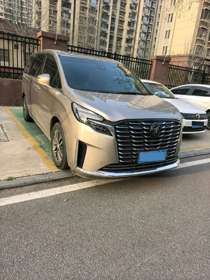 2023 Buick GL8 2.0T 237HP L4 9AT,autocango,china used car exporter,china ev exporter,chinese used car exporter,chinese used ev exporter