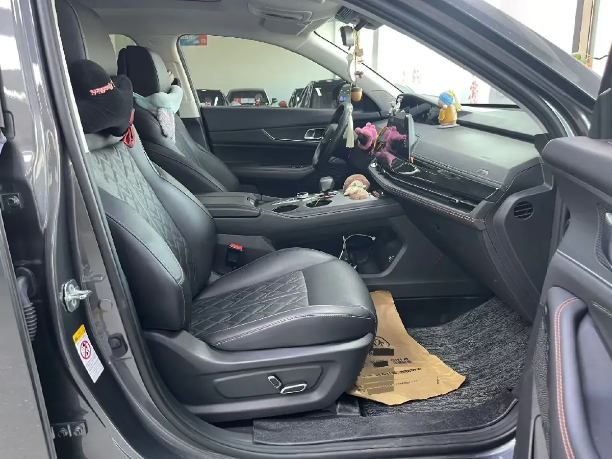 2022 Bestune T99 2.0T 224HP L4 6AT,autocango,china used car exporter,china ev exporter,chinese used car exporter,chinese used ev exporter