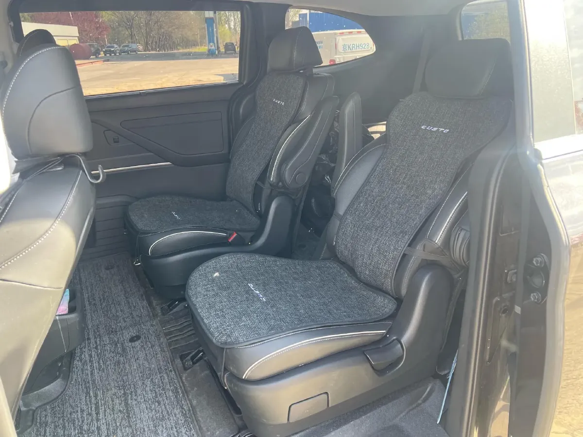 2024 Hyundai Custo 1.5T 170HP L4 8AT,autocango,china used car exporter,china ev exporter,chinese used car exporter,chinese used ev exporter