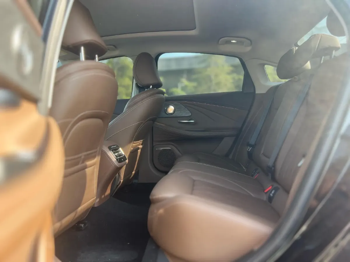 2025 Chery Arrizo 8 2.0T 254HP L4 7DCT,autocango,china used car exporter,china ev exporter,chinese used car exporter,chinese used ev exporter