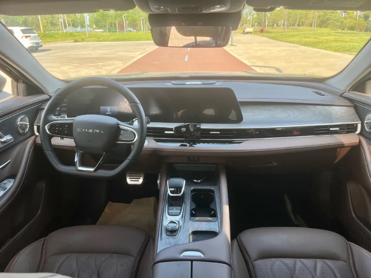 2025 Chery Arrizo 8 2.0T 254HP L4 7DCT,autocango,china used car exporter,china ev exporter,chinese used car exporter,chinese used ev exporter