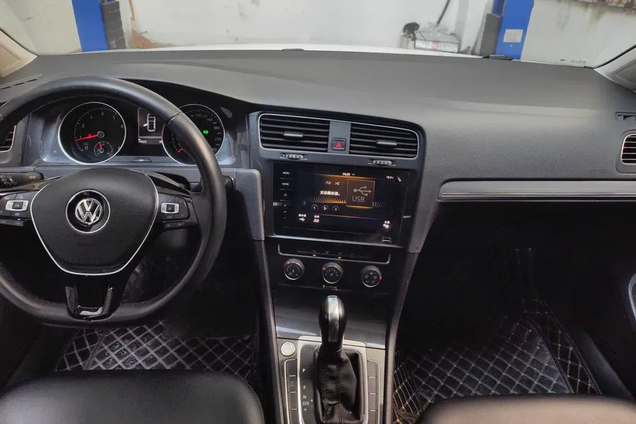 2020 Volkswagen Golf 1.4T 150HP L4 7DCT,autocango,china used car exporter,china ev exporter,chinese used car exporter,chinese used ev exporter