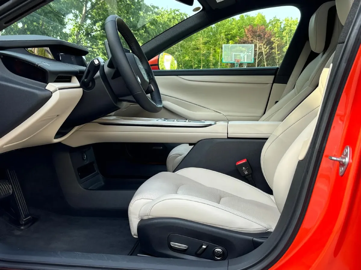 2024 MI SU7 BEV 73.6KWH,autocango,china used car exporter,china ev exporter,chinese used car exporter,chinese used ev exporter