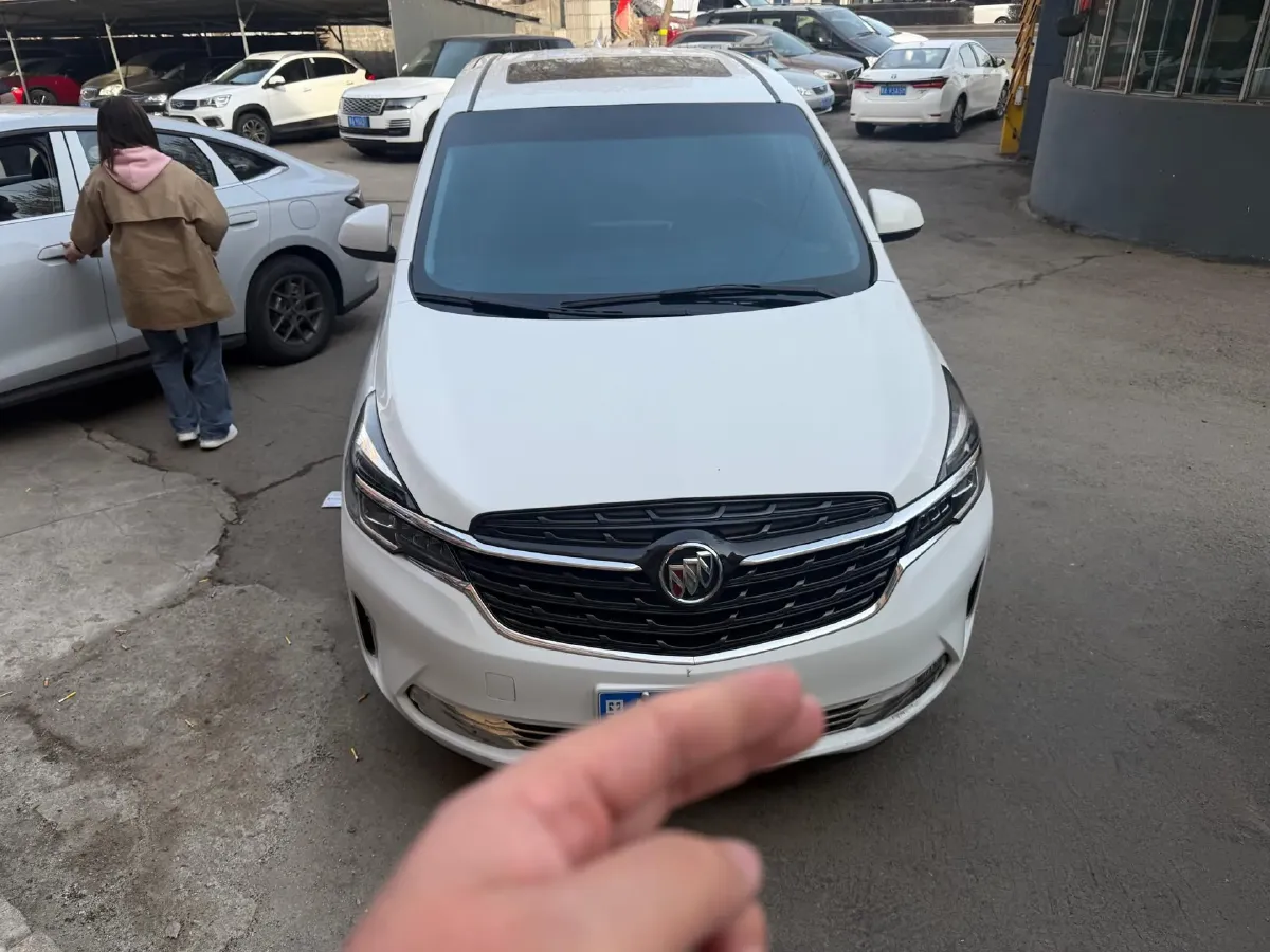 2020 Buick GL8 2.0T 237HP L4 9AT,autocango,china used car exporter,china ev exporter,chinese used car exporter,chinese used ev exporter