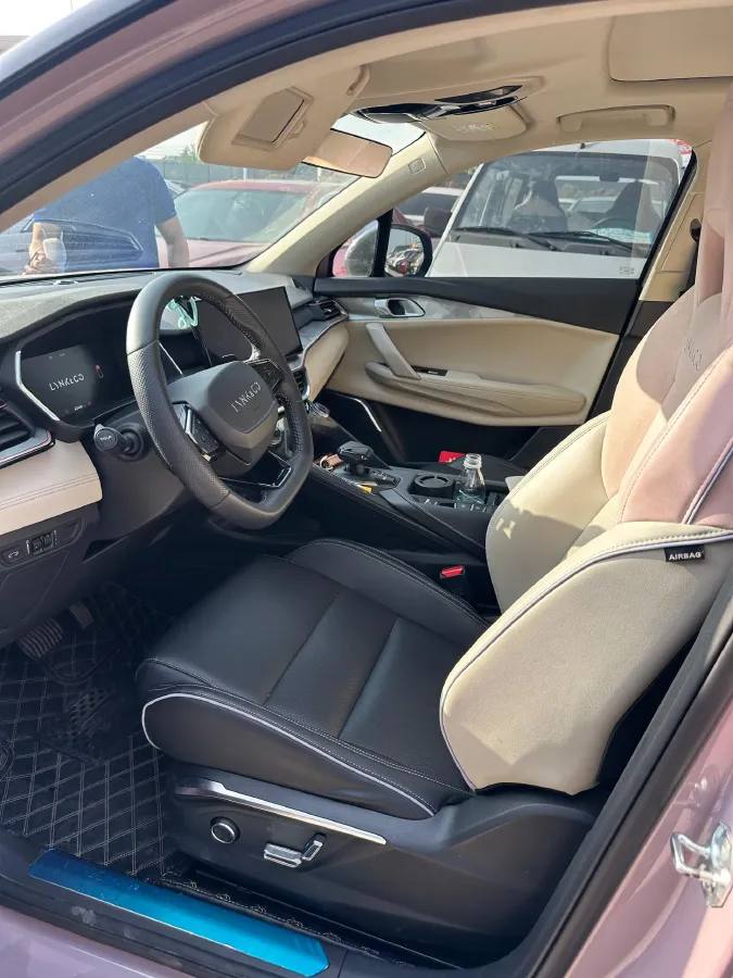 2023 LYNK&CO 03 1.5T 181HP L4 7DCT,autocango,china used car exporter,china ev exporter,chinese used car exporter,chinese used ev exporter