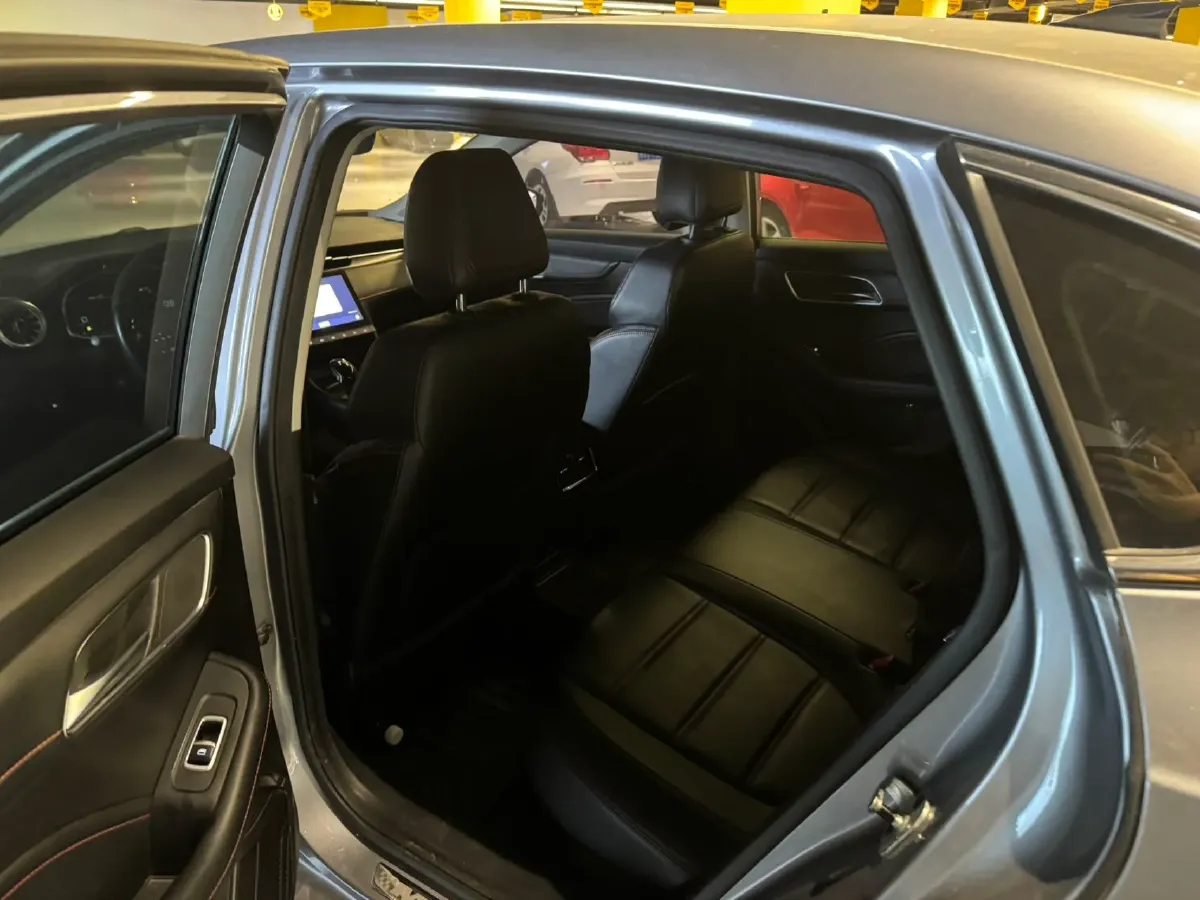 2019 MAXUS XinTu V80 2.5T 136HP L4 6AMT,autocango,china used car exporter,china ev exporter,chinese used car exporter,chinese used ev exporter