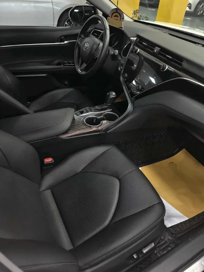 2019 Toyota Camry 2.5L 209HP L4 8AT,autocango,china used car exporter,china ev exporter,chinese used car exporter,chinese used ev exporter