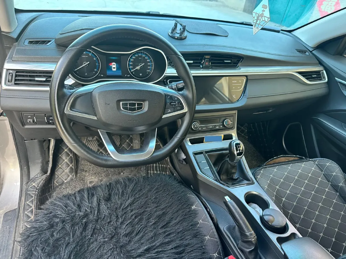 2019 Geely Emgrand 1.5L 109HP L4 5MT,autocango,china used car exporter,china ev exporter,chinese used car exporter,chinese used ev exporter