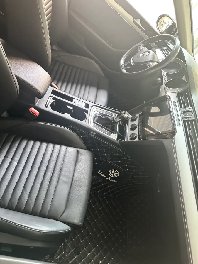 2018 Volkswagen Magotan 1.4T 150HP L4 7DCT,autocango,china used car exporter,china ev exporter,chinese used car exporter,chinese used ev exporter