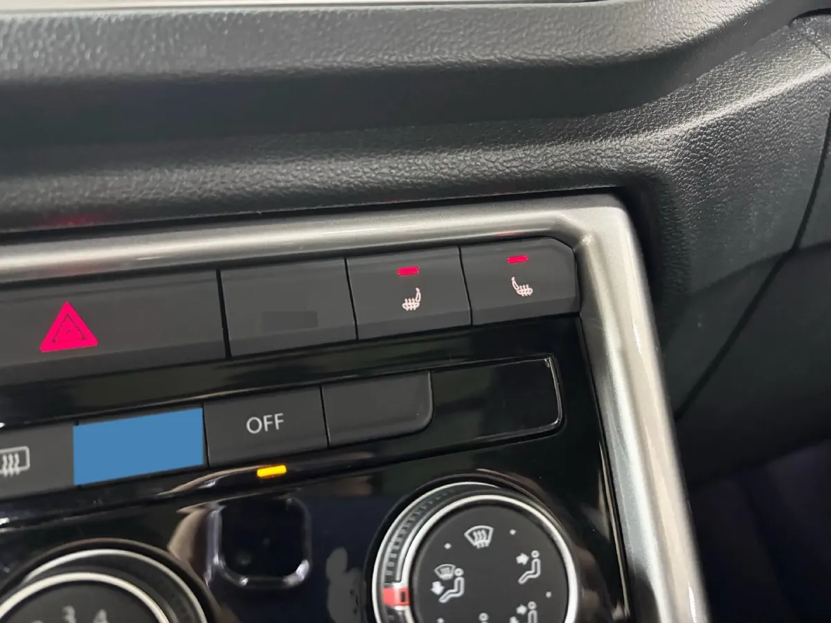 2022 Volkswagen T-Roc 1.4T 150HP L4 7DCT,autocango,china used car exporter,china ev exporter,chinese used car exporter,chinese used ev exporter