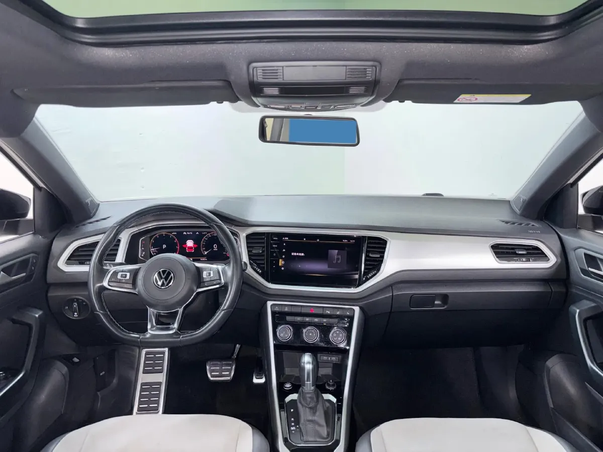 2022 Volkswagen T-Roc 1.4T 150HP L4 7DCT,autocango,china used car exporter,china ev exporter,chinese used car exporter,chinese used ev exporter