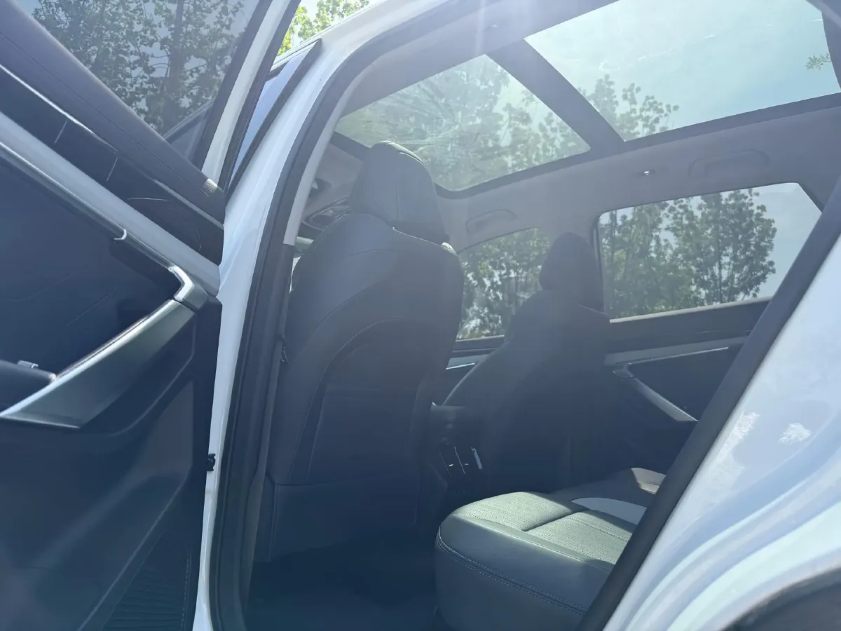 2024 Geely StarRay 1.5T 181HP L4 7DCT,autocango,china used car exporter,china ev exporter,chinese used car exporter,chinese used ev exporter