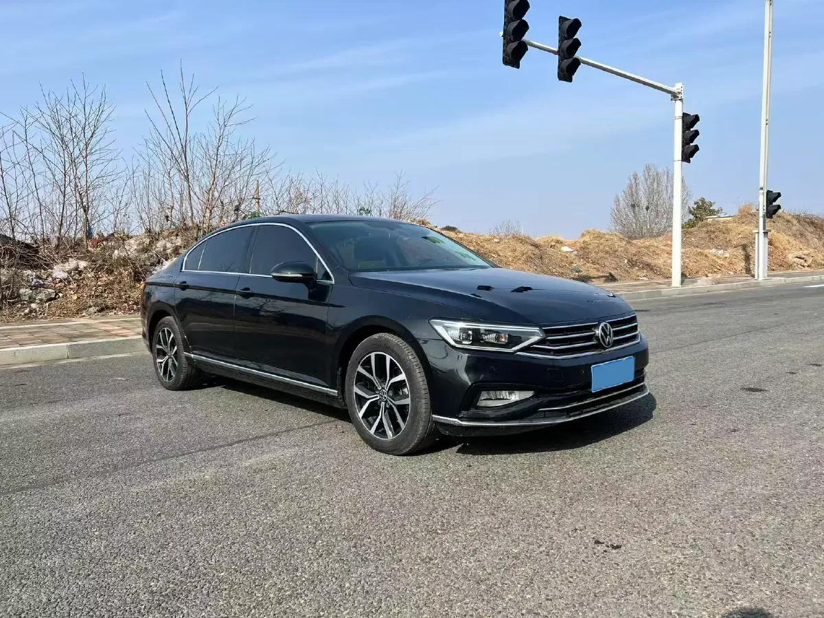 2020 Volkswagen Magotan 2.0T 186HP L4 7DCT,autocango,china used car exporter,china ev exporter,chinese used car exporter,chinese used ev exporter