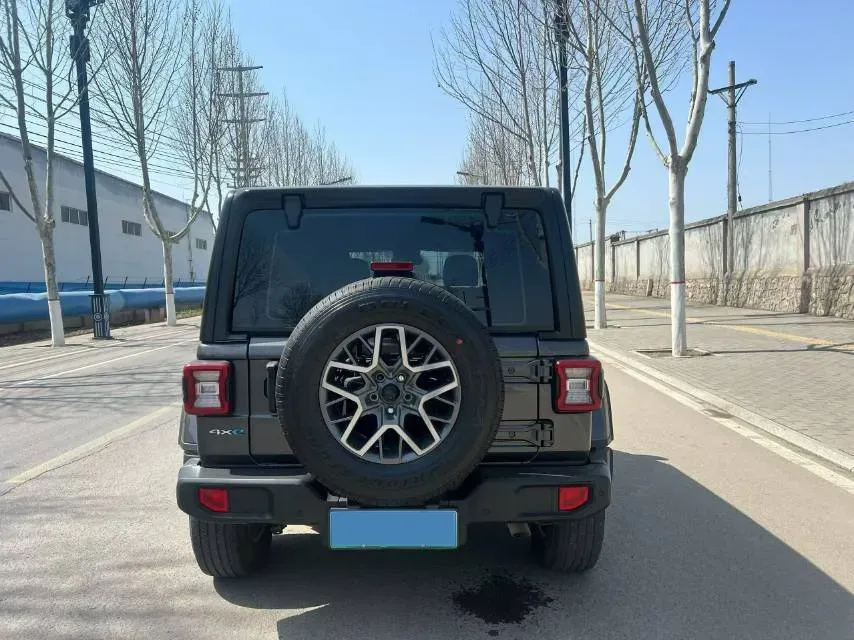 2021 Jeep Wrangler 2.0T 266HP L4 8AT PHEV 17KWH,autocango,china used car exporter,china ev exporter,chinese used car exporter,chinese used ev exporter