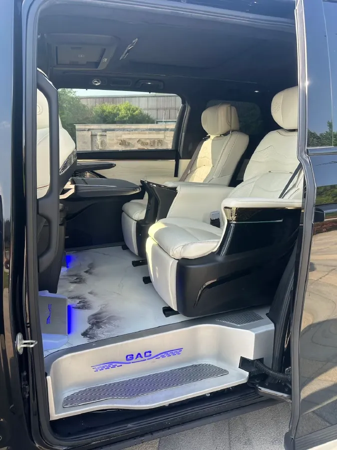 2023 GAC Trumpchi M8 2.0T 190HP L4 E-CVT Hybrid,autocango,china used car exporter,china ev exporter,chinese used car exporter,chinese used ev exporter