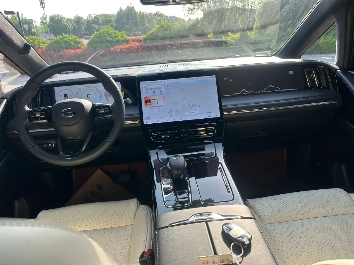 2023 GAC Trumpchi M8 2.0T 190HP L4 E-CVT Hybrid,autocango,china used car exporter,china ev exporter,chinese used car exporter,chinese used ev exporter