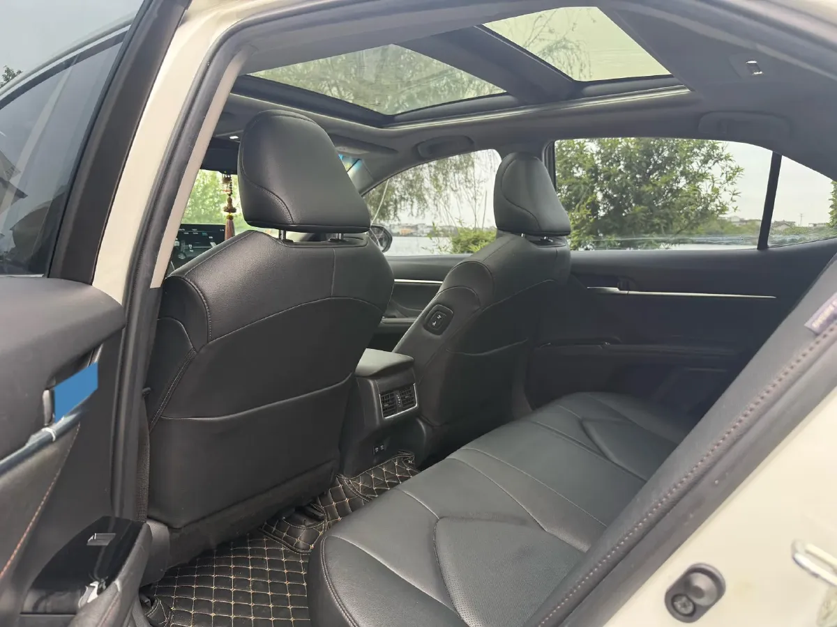 2021 Toyota Camry 2.5L 178HP L4 E-CVT Hybrid,autocango,china used car exporter,china ev exporter,chinese used car exporter,chinese used ev exporter