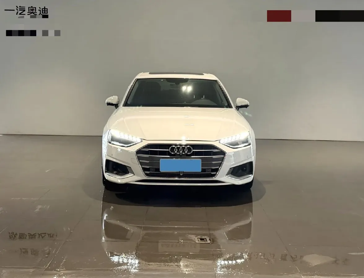 2022 Audi A4L 2.0T 190HP L4 7DCT,autocango,china used car exporter,china ev exporter,chinese used car exporter,chinese used ev exporter