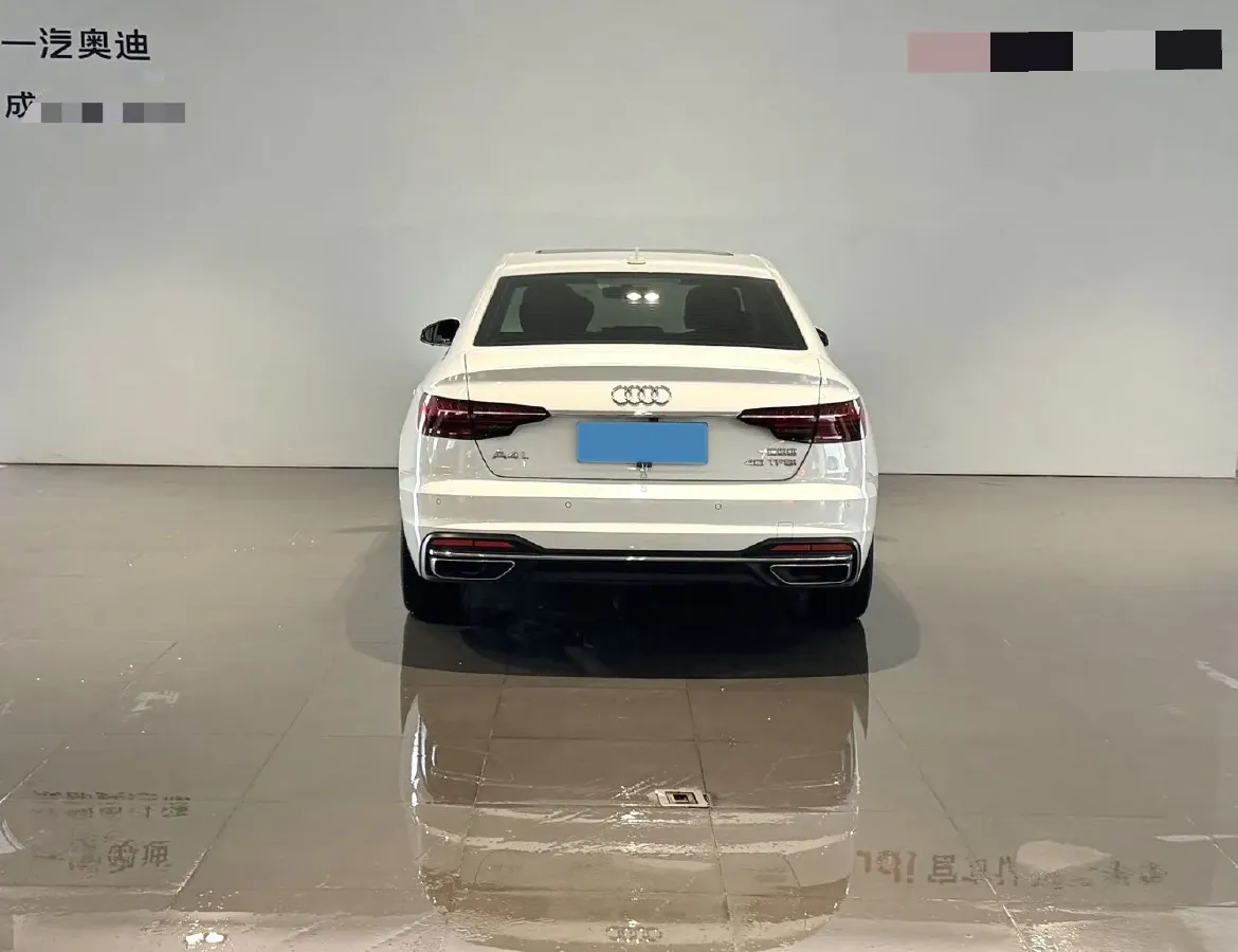 2022 Audi A4L 2.0T 190HP L4 7DCT,autocango,china used car exporter,china ev exporter,chinese used car exporter,chinese used ev exporter