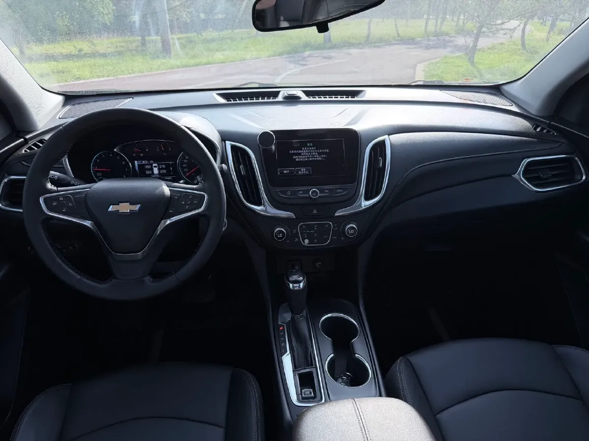 2018 Chevrolet Equinox 1.5T 180HP L4 6AT,autocango,china used car exporter,china ev exporter,chinese used car exporter,chinese used ev exporter