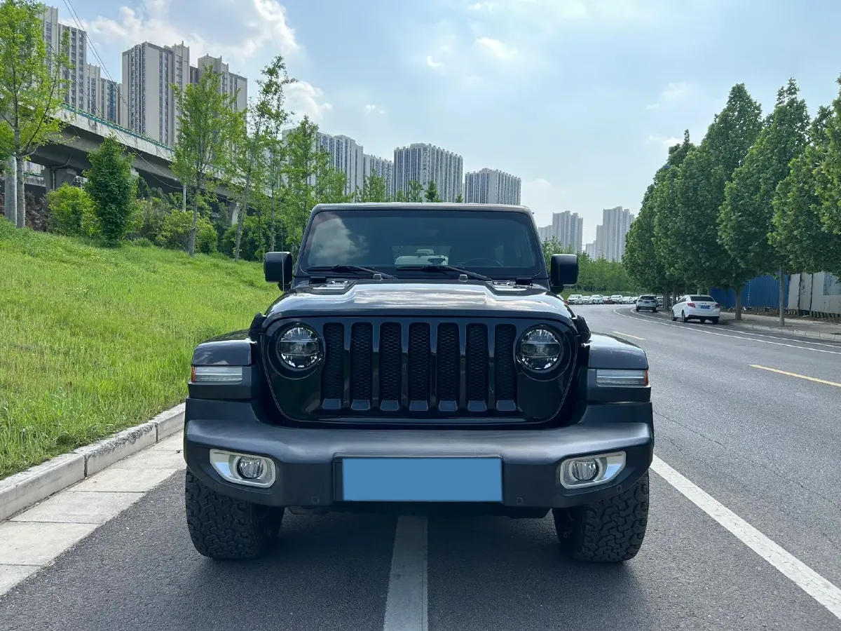 2021 Jeep Wrangler 2.0T 266HP L4 8AT,autocango,china used car exporter,china ev exporter,chinese used car exporter,chinese used ev exporter