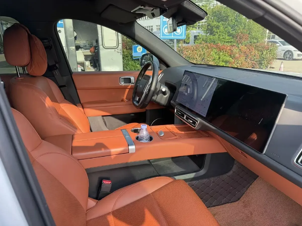 2024 Li L6 Range Extended 154HP L4 REEV 36.8KWH,autocango,china used car exporter,china ev exporter,chinese used car exporter,chinese used ev exporter