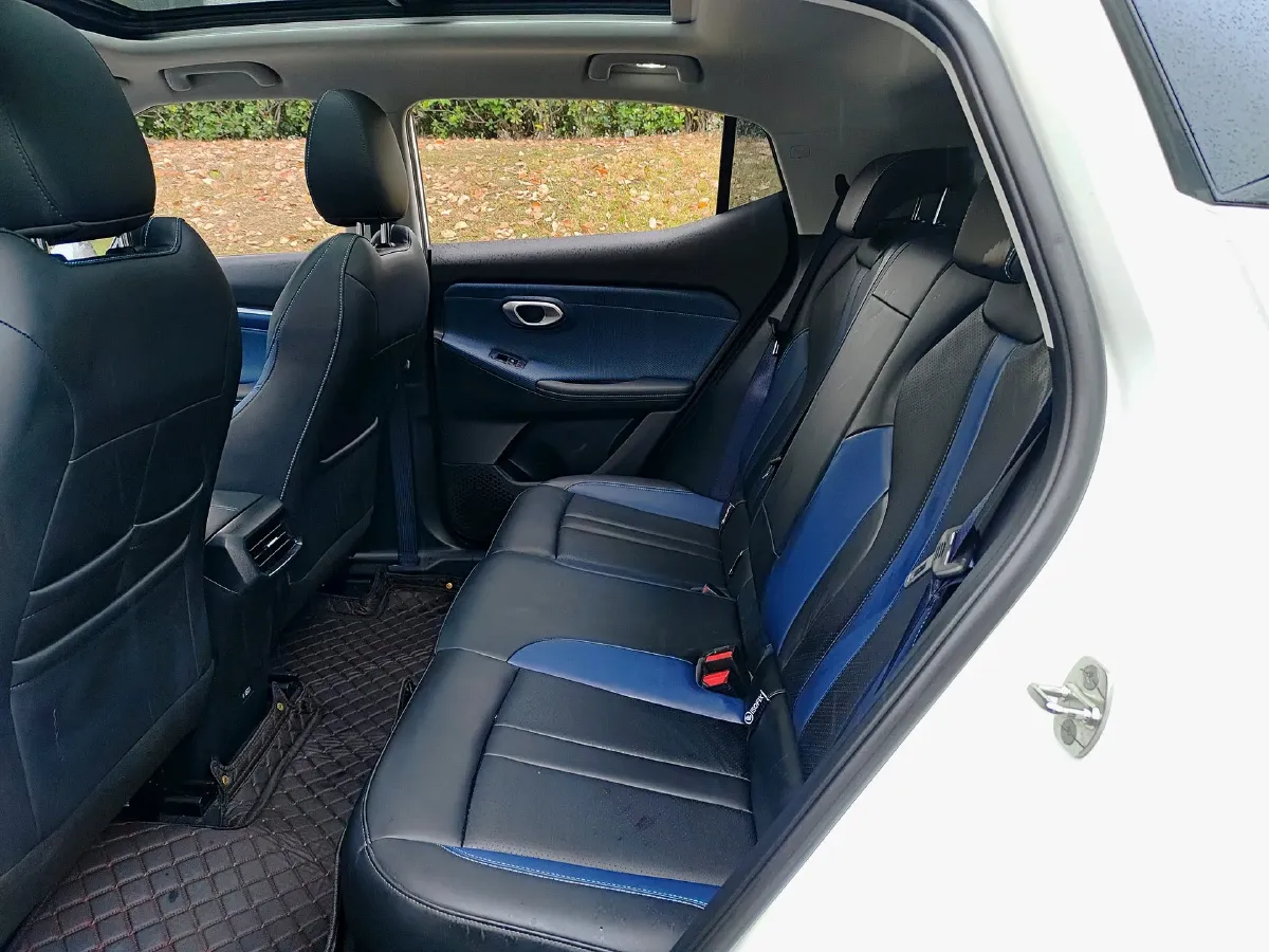 2023 GAC Trumpchi GS3 1.5T 177HP L4 7DCT,autocango,china used car exporter,china ev exporter,chinese used car exporter,chinese used ev exporter