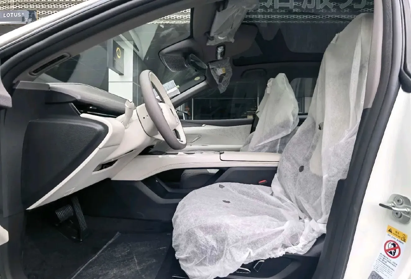 2026 Deepal L07 BEV,autocango,china used car exporter,china ev exporter,chinese used car exporter,chinese used ev exporter