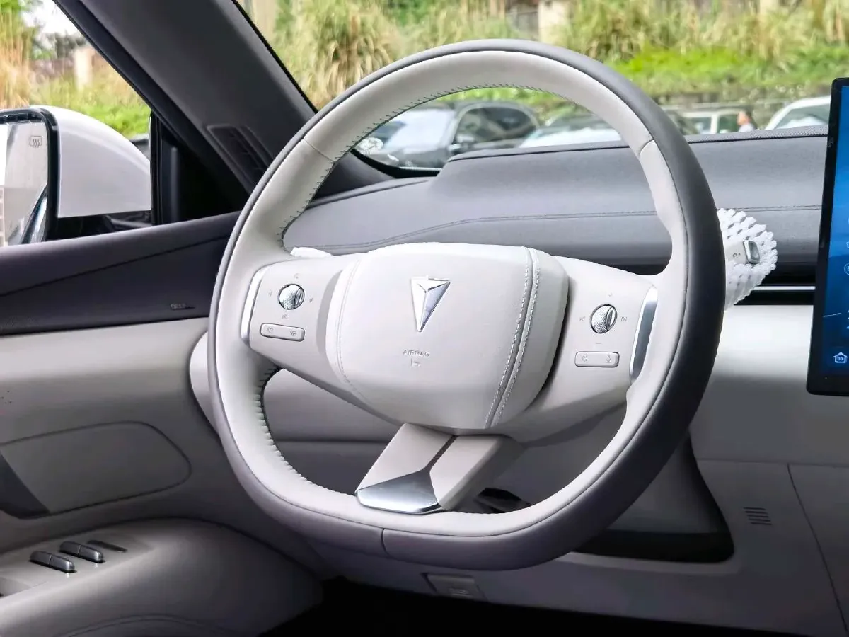 2026 Deepal L07 BEV,autocango,china used car exporter,china ev exporter,chinese used car exporter,chinese used ev exporter