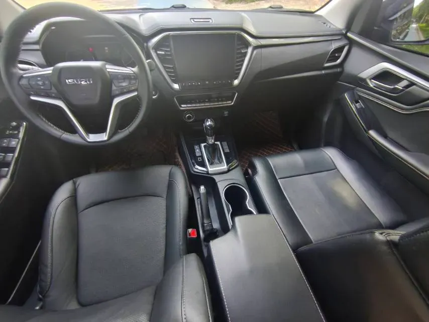 2021 Isuzu D-MAX 1.9T 163HP L4 6AT,autocango,china used car exporter,china ev exporter,chinese used car exporter,chinese used ev exporter