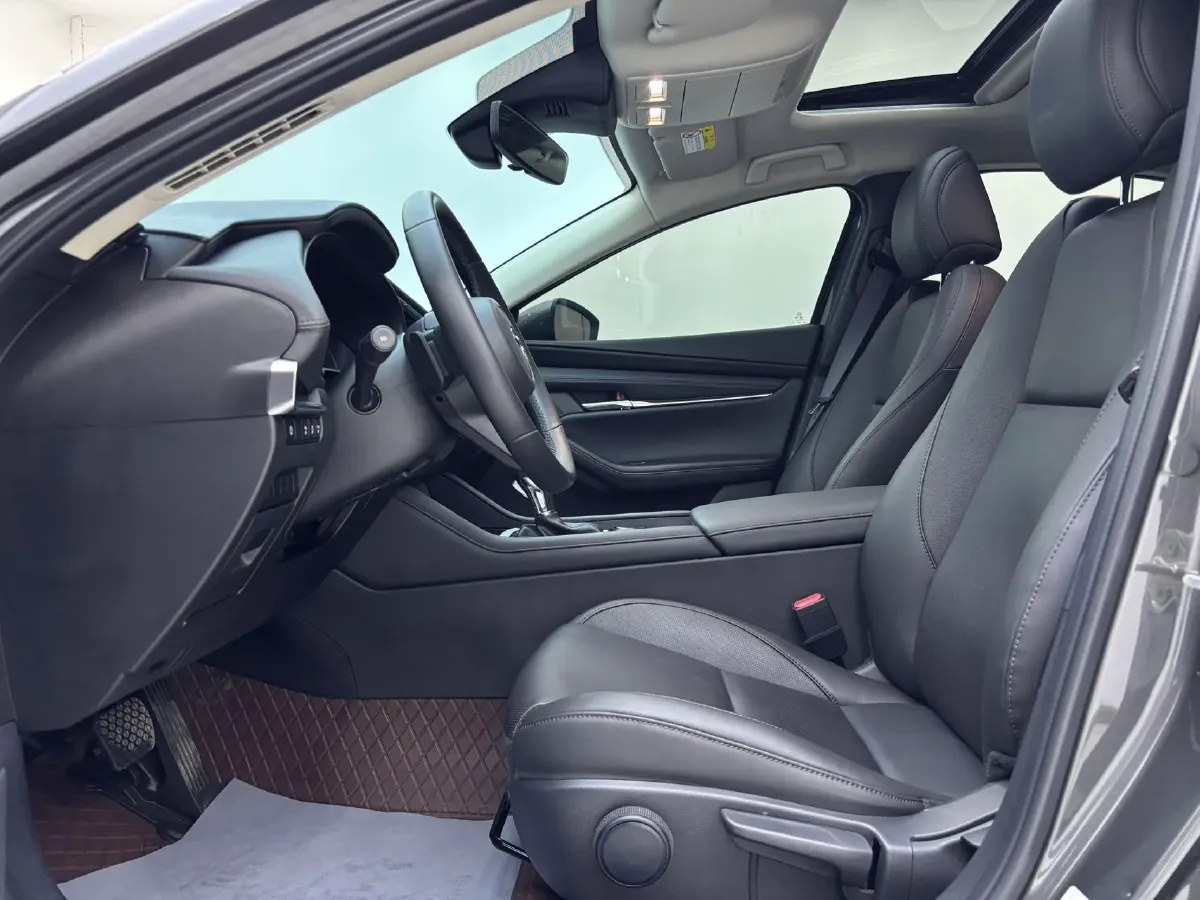 2023 Mazda 3 Axela 2.0L 158HP L4 6AT,autocango,china used car exporter,china ev exporter,chinese used car exporter,chinese used ev exporter