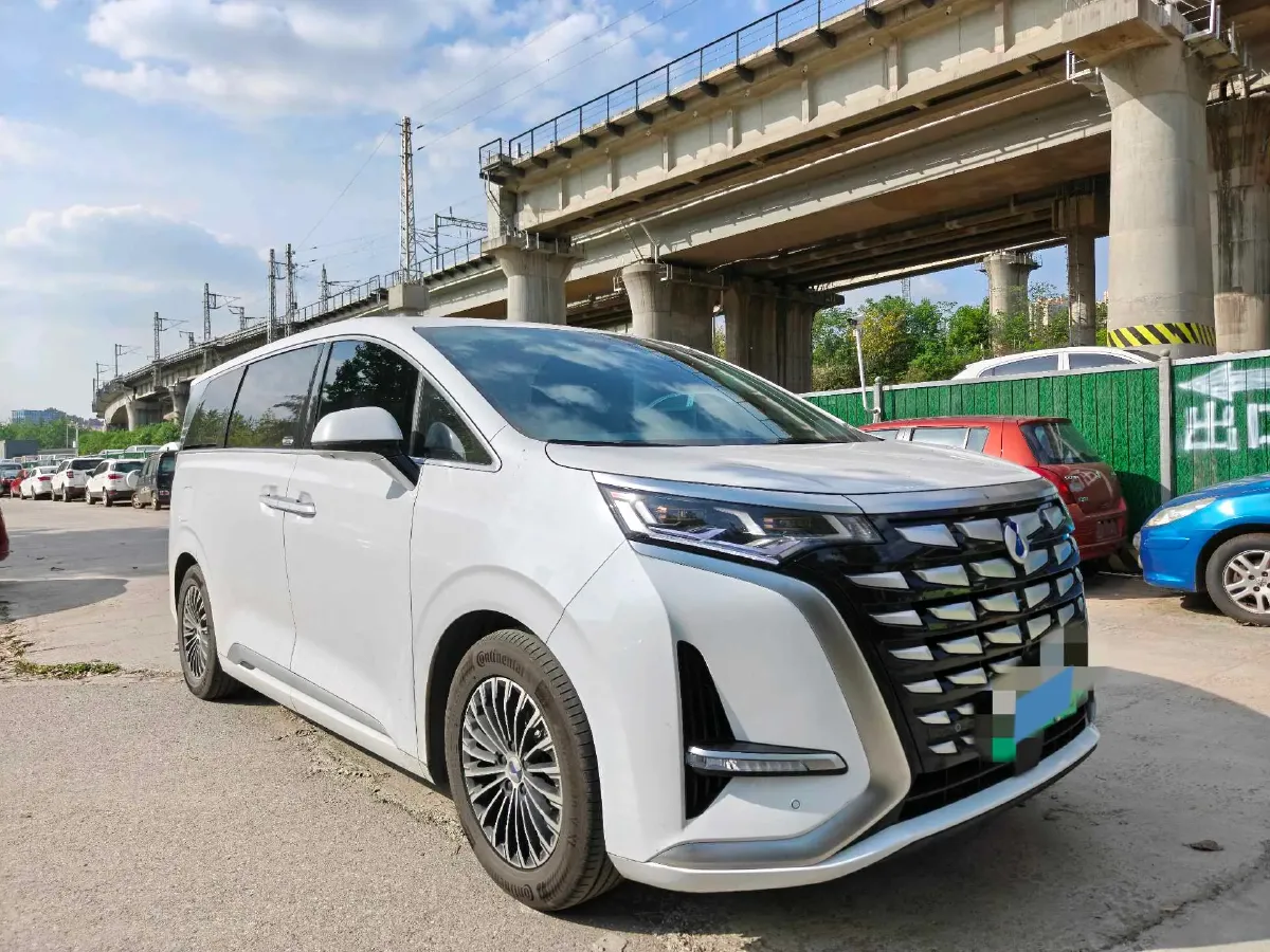 2022 Mercedes-Benz GLC Class 2.0T 197HP L4 9AT,autocango,china used car exporter,china ev exporter,chinese used car exporter,chinese used ev exporter