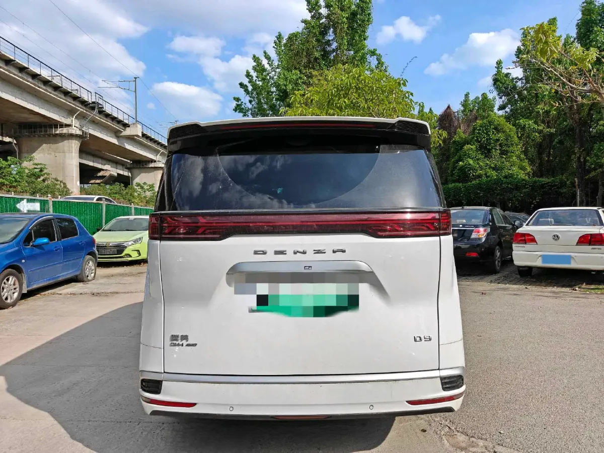 2022 Mercedes-Benz GLC Class 2.0T 197HP L4 9AT,autocango,china used car exporter,china ev exporter,chinese used car exporter,chinese used ev exporter