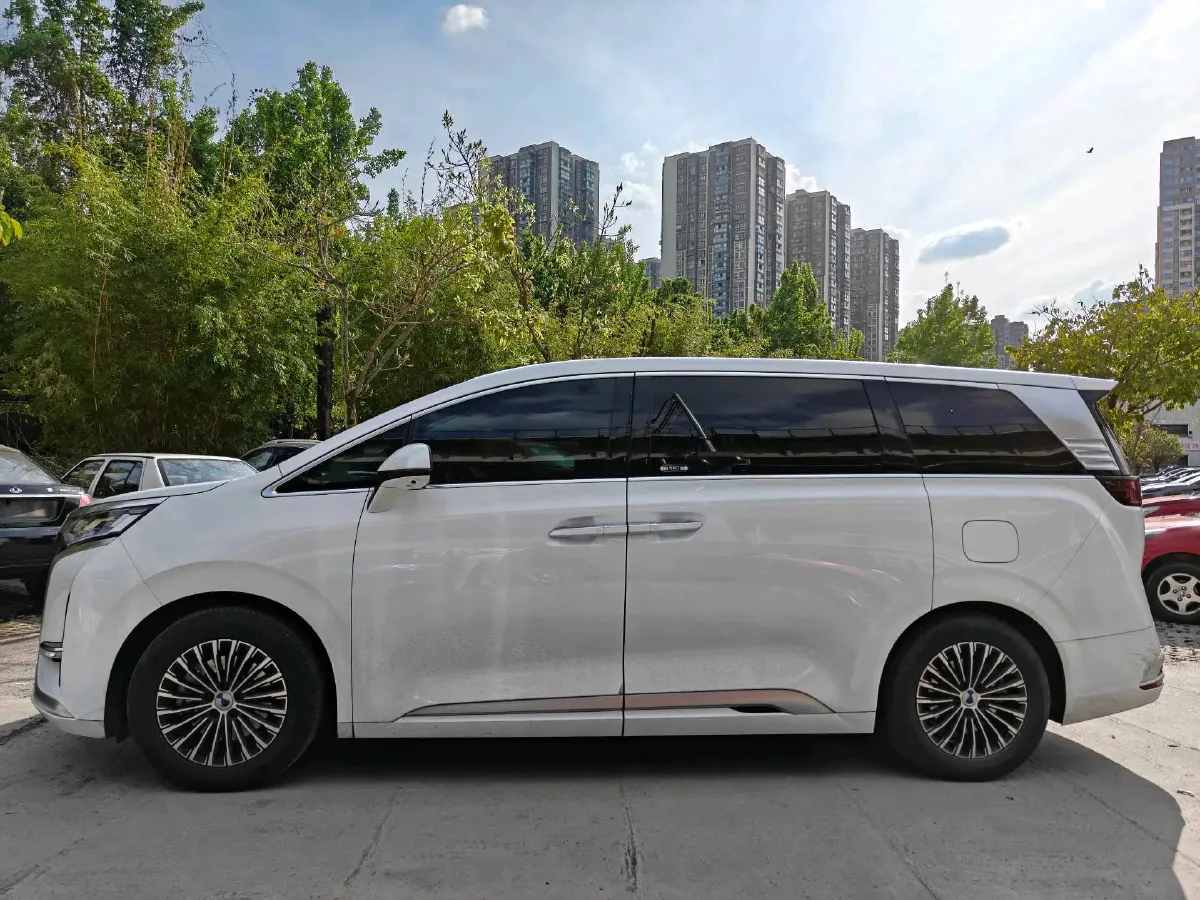 2022 Mercedes-Benz GLC Class 2.0T 197HP L4 9AT,autocango,china used car exporter,china ev exporter,chinese used car exporter,chinese used ev exporter