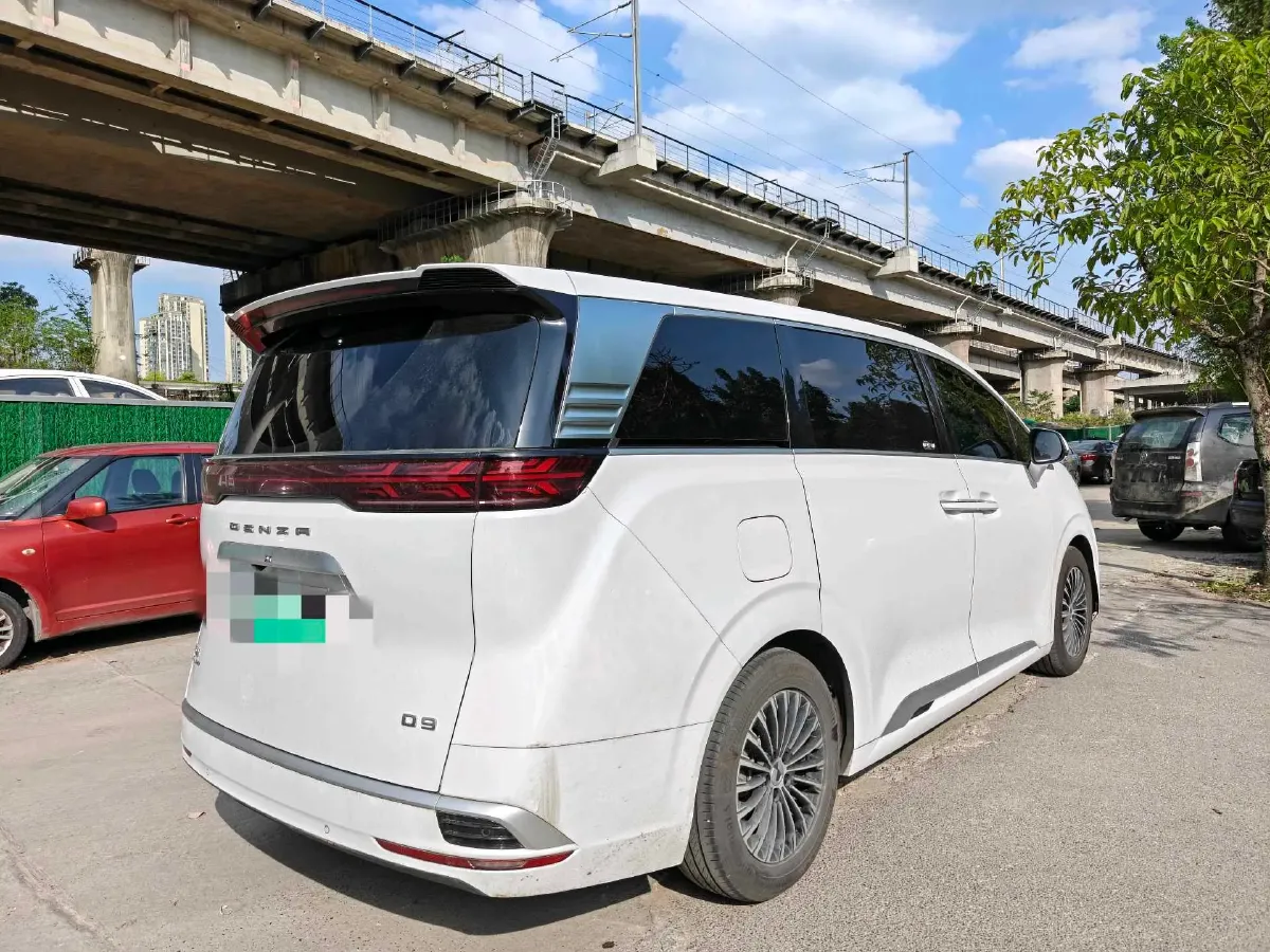 2022 Mercedes-Benz GLC Class 2.0T 197HP L4 9AT,autocango,china used car exporter,china ev exporter,chinese used car exporter,chinese used ev exporter