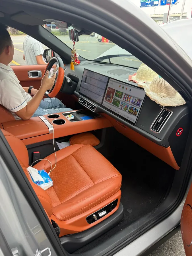 2022 Li L9 Range Extended 154HP REEV 42.6KWH,autocango,china used car exporter,china ev exporter,chinese used car exporter,chinese used ev exporter