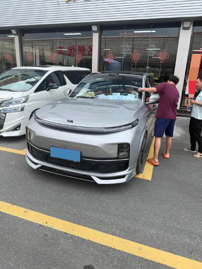 2022 Li L9 Range Extended 154HP REEV 42.6KWH,autocango,china used car exporter,china ev exporter,chinese used car exporter,chinese used ev exporter