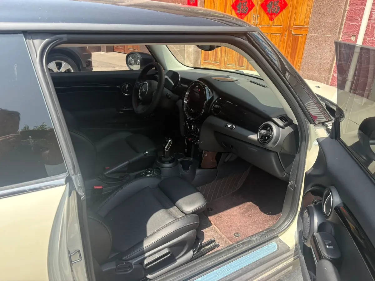 2022 MINI MINI 1.5T 136HP L3 7DCT,autocango,china used car exporter,china ev exporter,chinese used car exporter,chinese used ev exporter