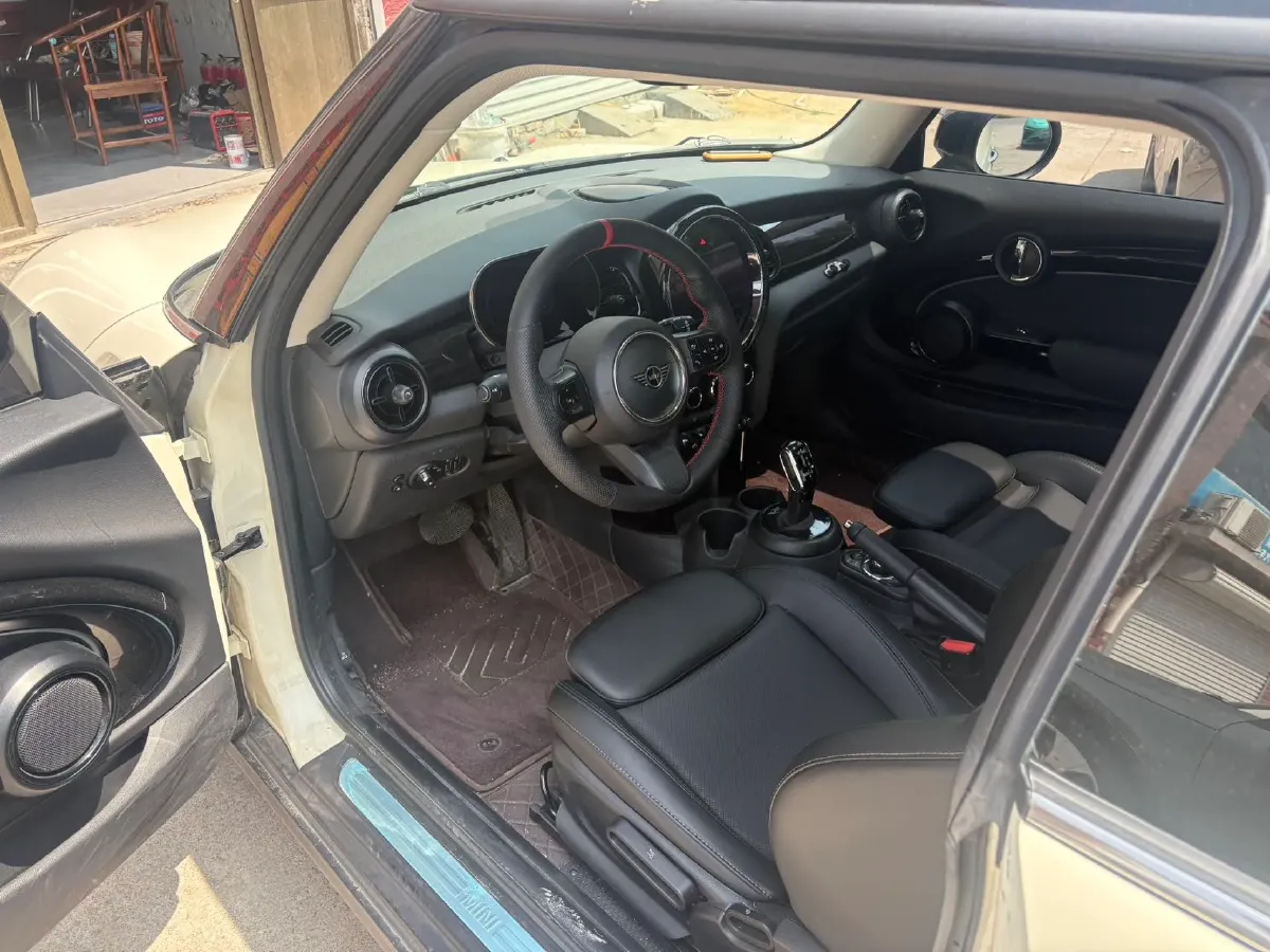 2022 MINI MINI 1.5T 136HP L3 7DCT,autocango,china used car exporter,china ev exporter,chinese used car exporter,chinese used ev exporter