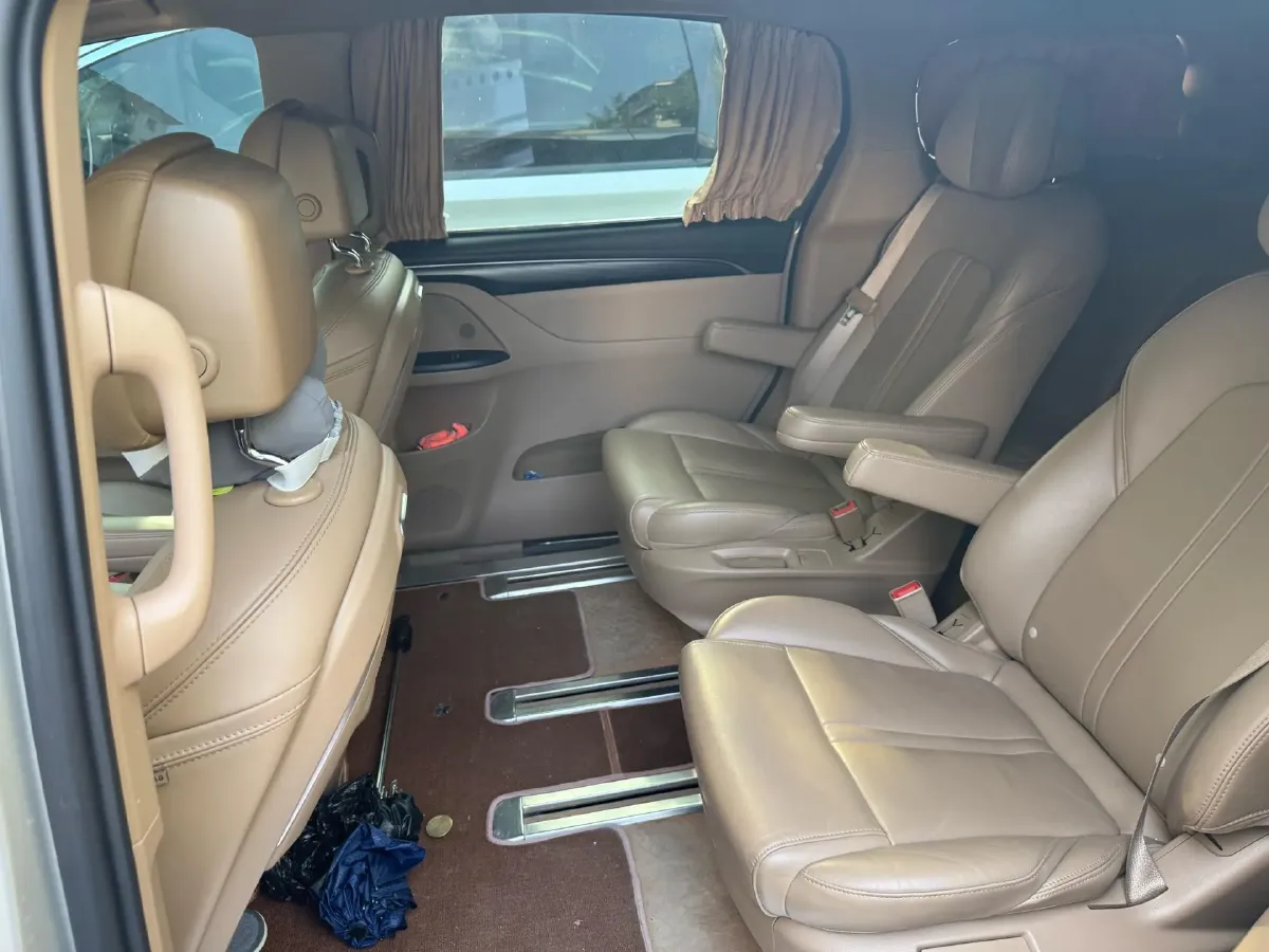 2021 Buick GL8 2.0T 237HP L4 9AT,autocango,china used car exporter,china ev exporter,chinese used car exporter,chinese used ev exporter